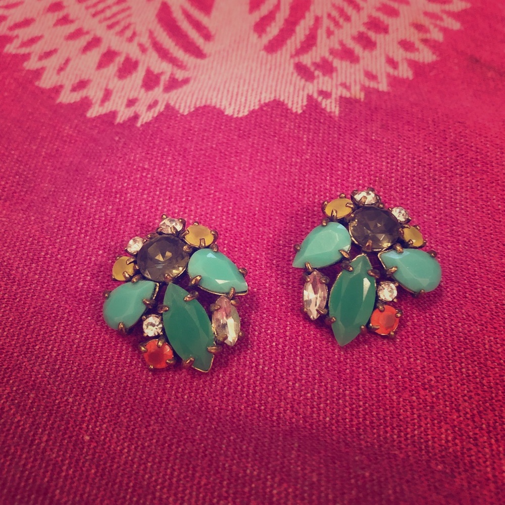 Stella and dot cluster earrings